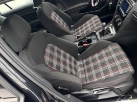 Volkswagen Golf | 4