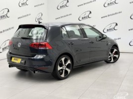 Volkswagen Golf | 1