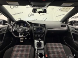 Volkswagen Golf | 2