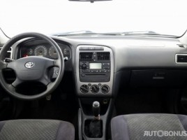 Toyota, 1.6 l., sedanas | 4