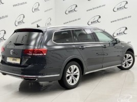 Volkswagen Passat | 1