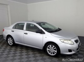 Toyota sedanas