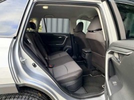 Toyota RAV4, 2.5 l., visureigis | 4