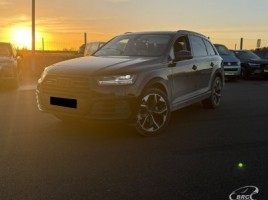 Audi Q7 cross-country