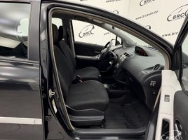 Toyota Yaris, 1.3 l., hečbekas | 3
