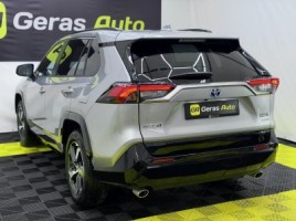 Toyota RAV4 | 4